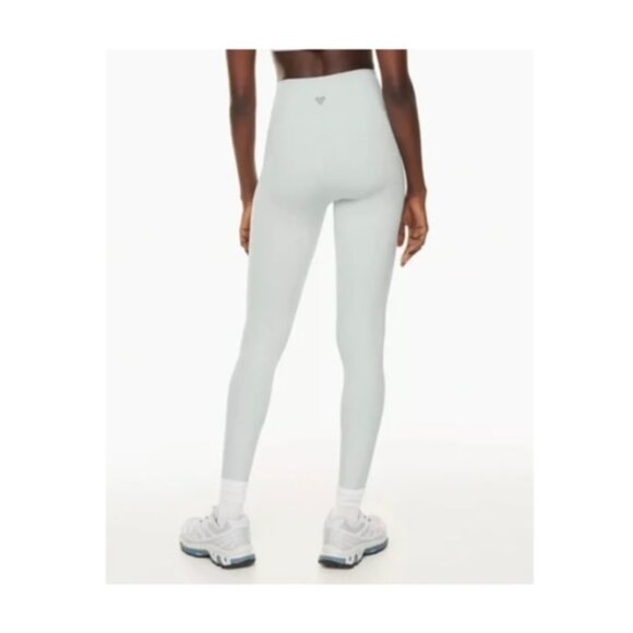 TnAction High-Rise Butter Cheeky Leggings - Picture 3 of 6